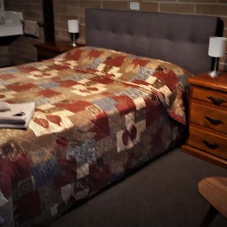 Bordertown Motel Bagian luar foto